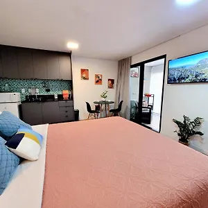 Apartamento Charmoso Em Pinheiros 250 Metros Da Estacao Oscar Freire Hospital Clinicas Nubank Incor Paulista, São Paulo